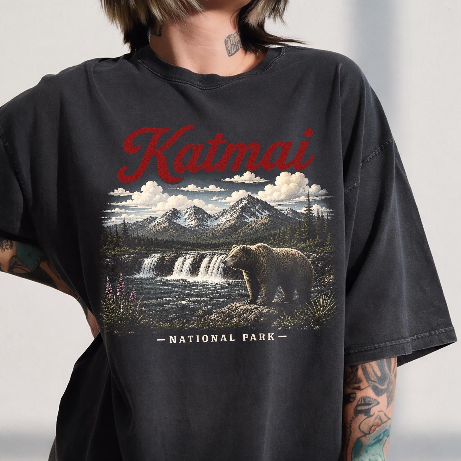 Katmai National Park Shirt, Vintage Alaska Bear Tee, Retro Waterfall Wilderness Graphic, Wildlife Adventure Travel Gift 2XL