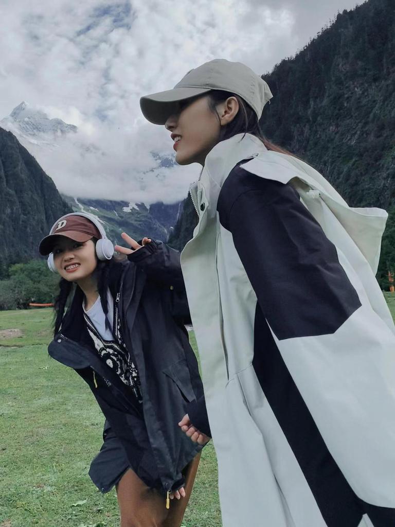 Men's 3-in-1 Windproof Waterproof Mountain Hiking Jacket with Fleece Liner