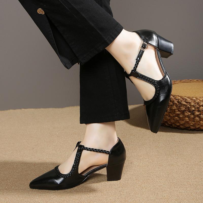 Fashion 2025 Fashion Hollow Women's High Heels Pointed Toe Weave Buckle Strap Chunky Heel Pumps Plus Size Dress & Career Retro Mary Jane