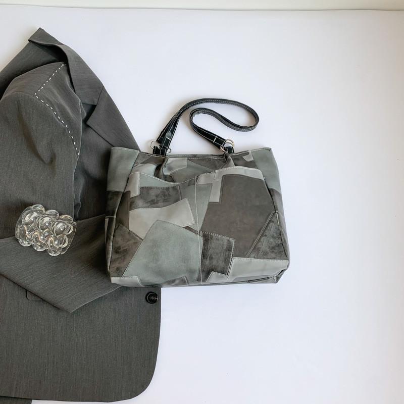 Chic Street Style Pu Leather Tote Bag Fashionable Handbag With Zipper Closure серый