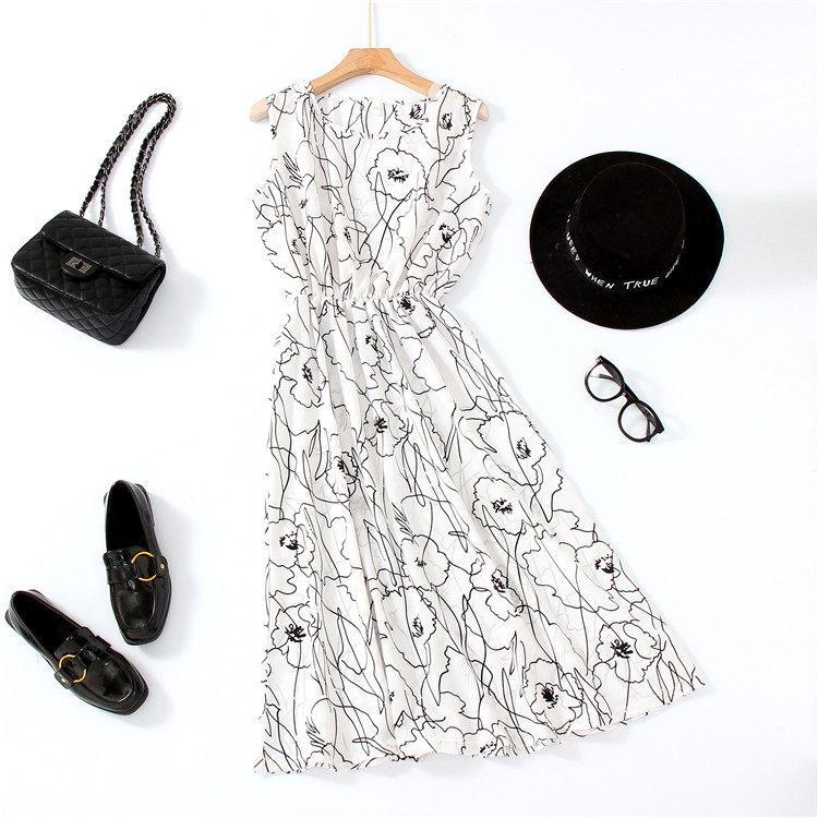

Women s White Floral Lace-Up Slim-Fit Dress for Middle-Aged & Elderly - Age-Defying Summer Wear M