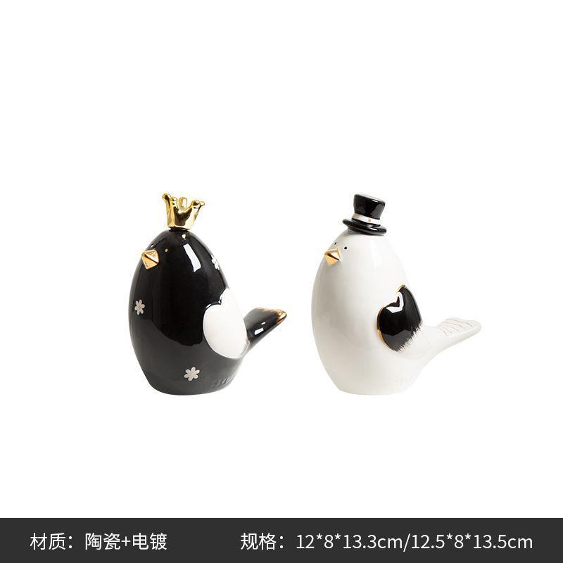 

Творческий современный мультфильм с парой керамических фигурок птиц. Украшения для дома. Аксессуары. Украшения. Поделки.