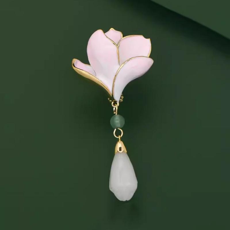 

Брошь-цветок магнолии, Застежка на пуговицу, Классический лацканный кулон, Аксессуар для одежды, Корсаж для ципао, Высококлассная брошь