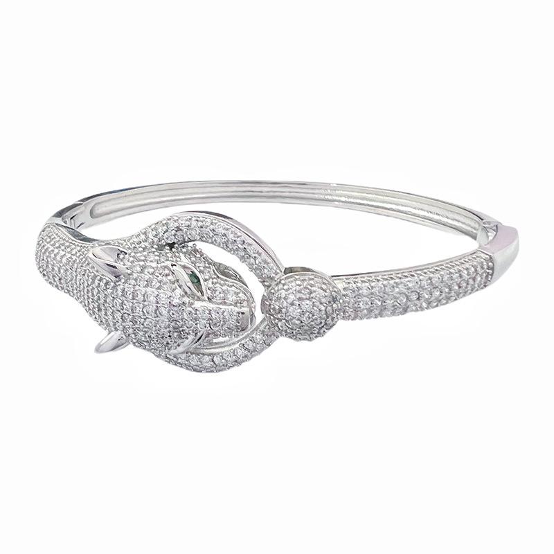 Full Diamond Zircon Emerald Leopard Head Open Bracelet Women'S Light Luxury High-End Niche Design Heavy Industry Personalized Bracelet