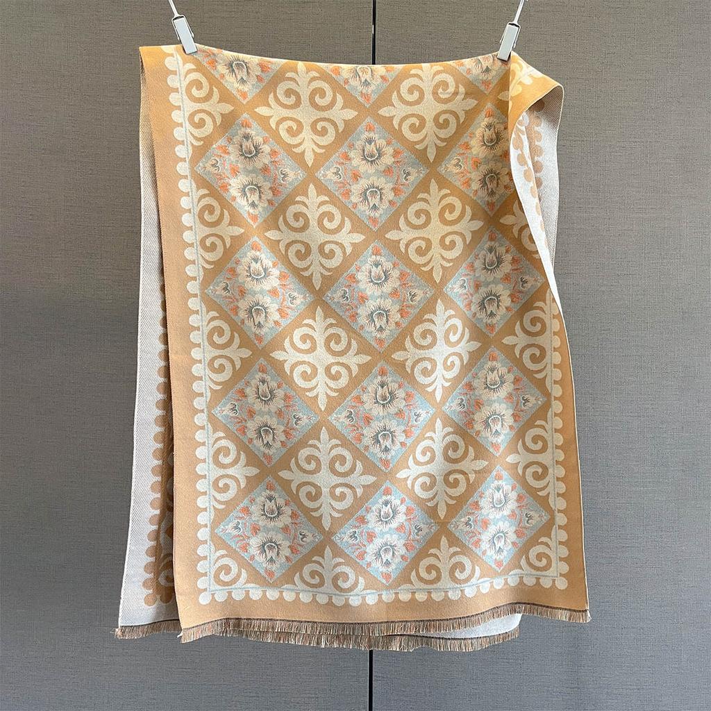 Autumn and Winter Cashmere Feel Scarf Women's Cashew Flower Fashion Large Shawl Windproof Thickened Warm Imitation Cashmere Scarf