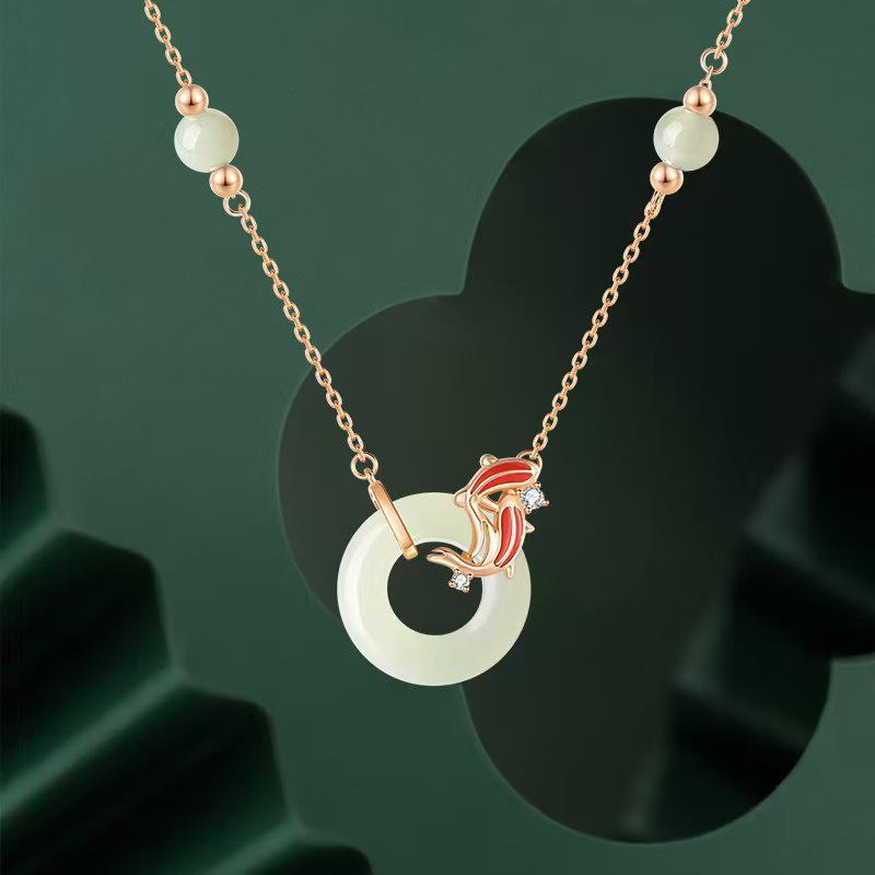 Exquisite Jade Koi Necklace: Retro Chinese Style Silver-Plated Inlaid Jade Clavicle Chain