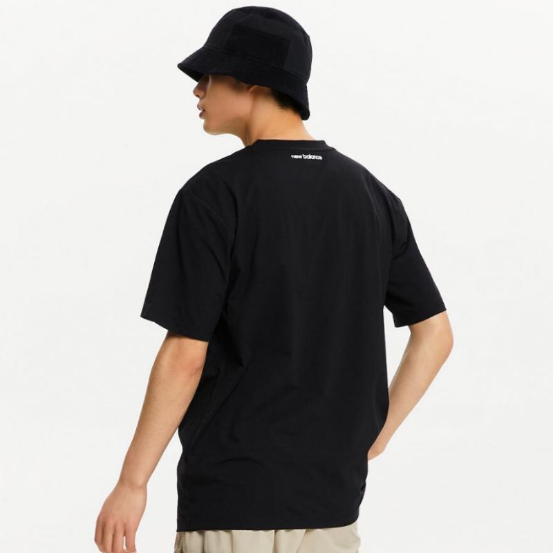 New Balance Uni Frozen Small Logo T shirT Black Nbnegco210