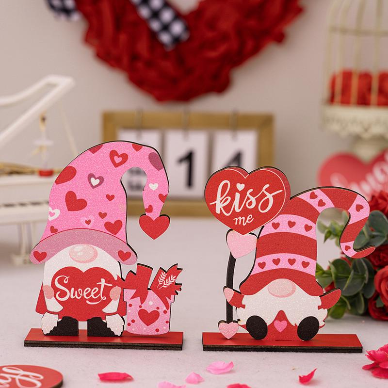 Romantic Valentine's Day Wooden Decor Heart Shaped Rudolph Figurine For Home Decoration