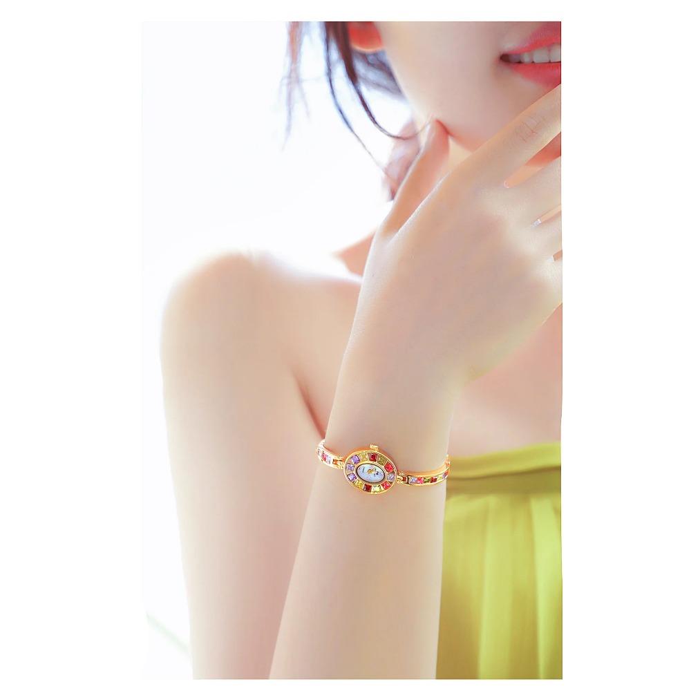 UTHAI Damen Kettenuhr Marke Leichter Luxus Gold Farbverlauf Regenbogen Armband Wasserdicht Damen Mode Quarz Uhr Uhren Geschenk