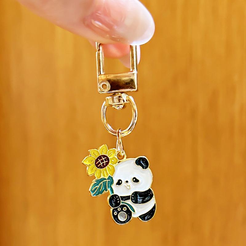 Creative Sichuan Panda Cartoon Keychain Pendant - Cute Chinese Style Festival Gift for Friends