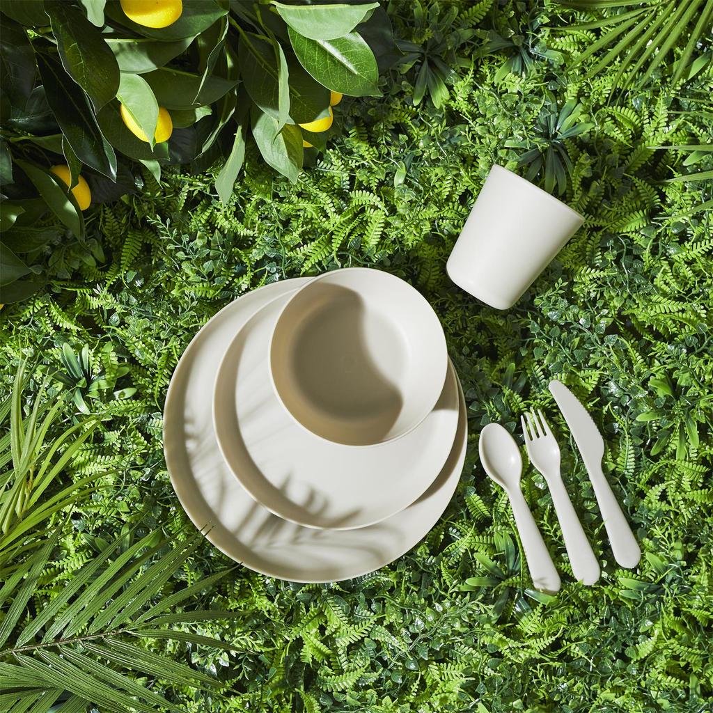 Set Of 12 Picnic Cutlery For 4 People In A Container