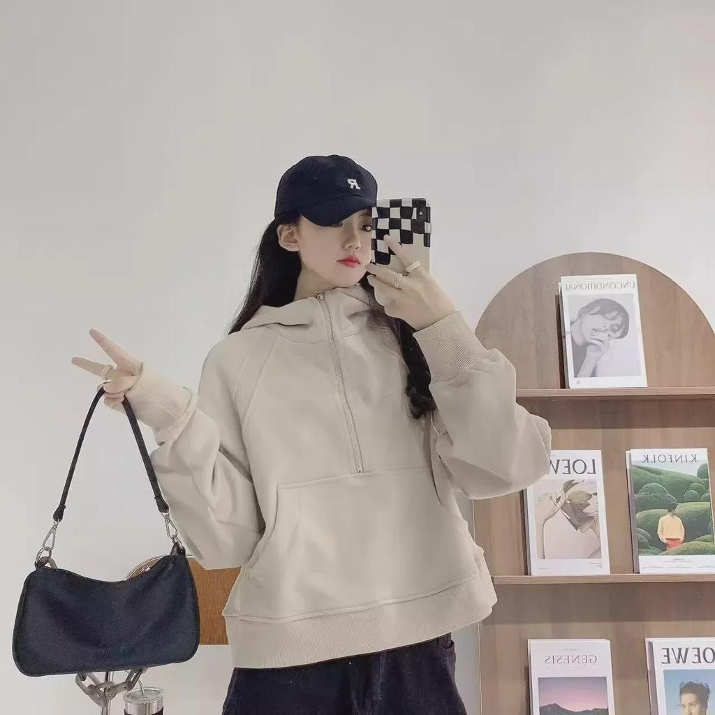 Sweter damski Lulu z półgolfem: Codzienny plus aksamitny pulower jesienno-zimowy z półzamkiem.