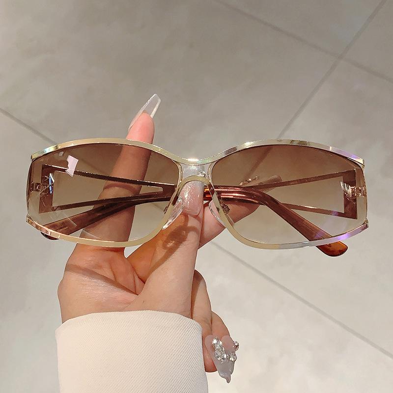 Wipon Women's Y2k Metal Frame Vintage Sunglasses For Men Luxury Brand Designer Sun Glasses Popular Outdoor Punk Hollow Steampunk Shades