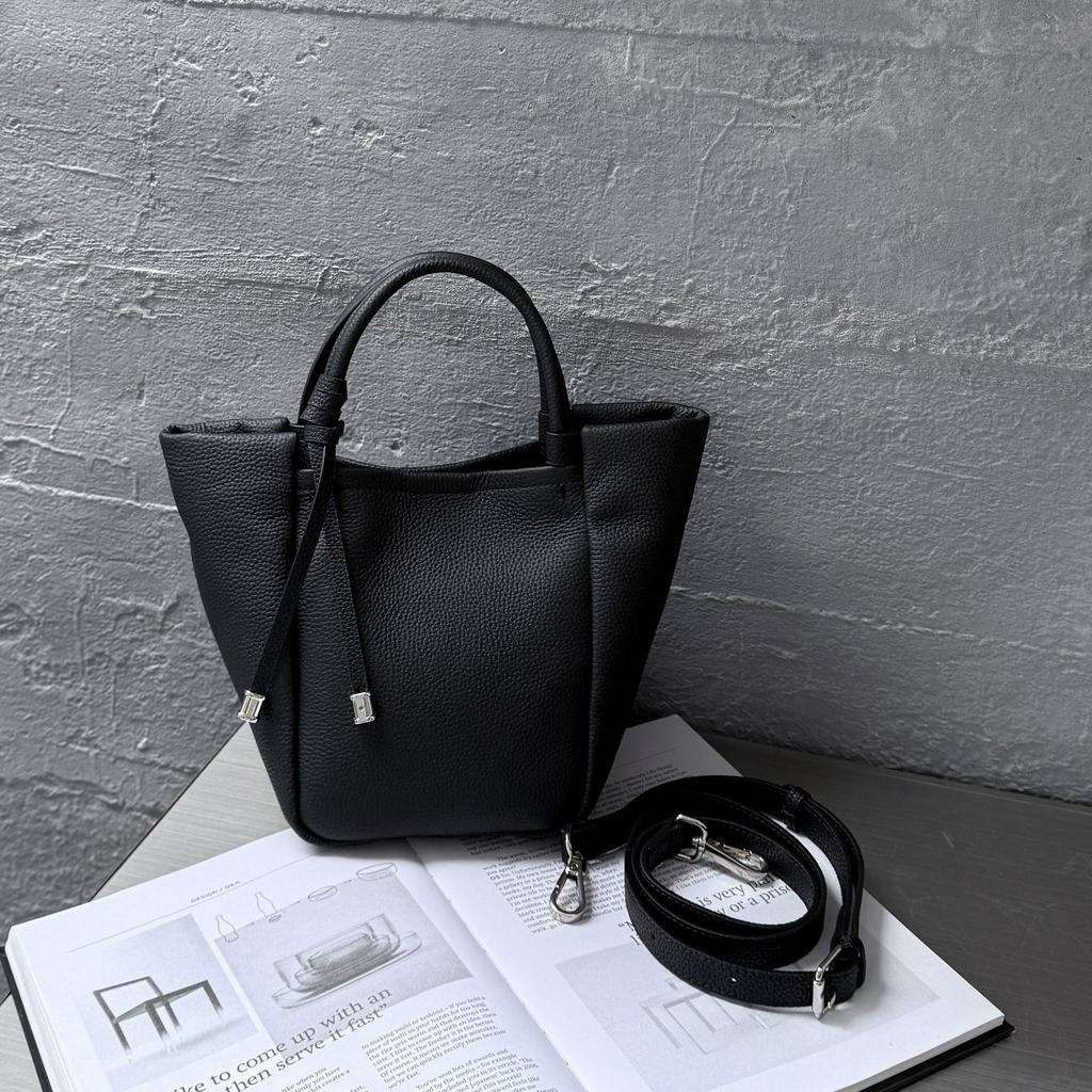 Cowhide Shoulder Women's Bag, Mother and Child Bag, Large-capacity Messenger Lady, Fashionable and Simple Versatile Bag Soft