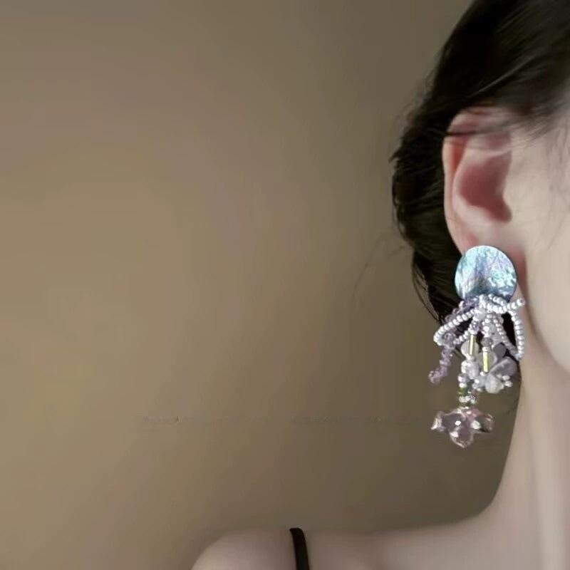 Rice Beads Beaded Flower Round Earrings Women's Fresh and Fashionable Stud Earrings High-end Commuting Versatile Earrings