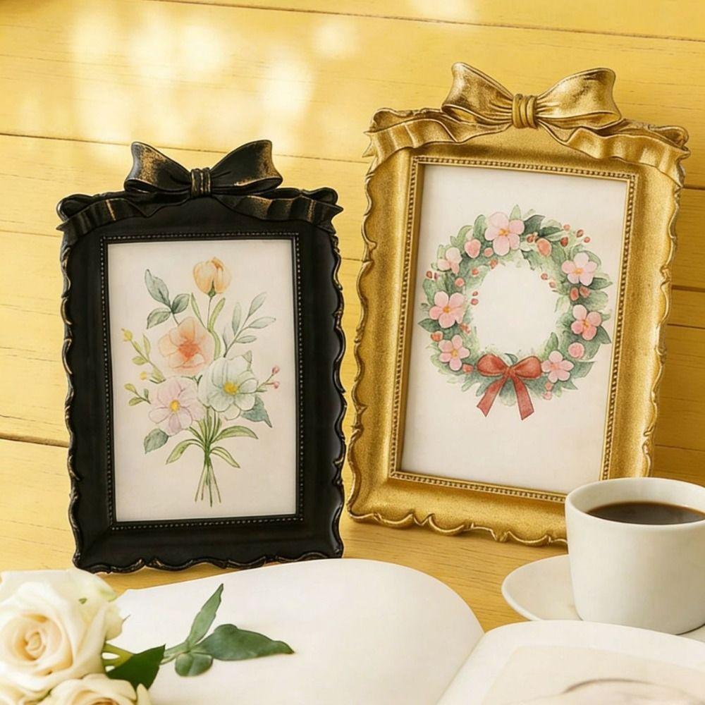 Elegant Vintage Picture Frame Resin Retro Style Victorian Photo Frame Ornate Details Exquisite Baroque Decor Frame