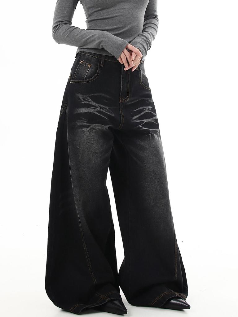 Unisex American Retro Washed Scimitar Jeans: Whiskered Wide-Leg Pants with Clean-Fit Design.