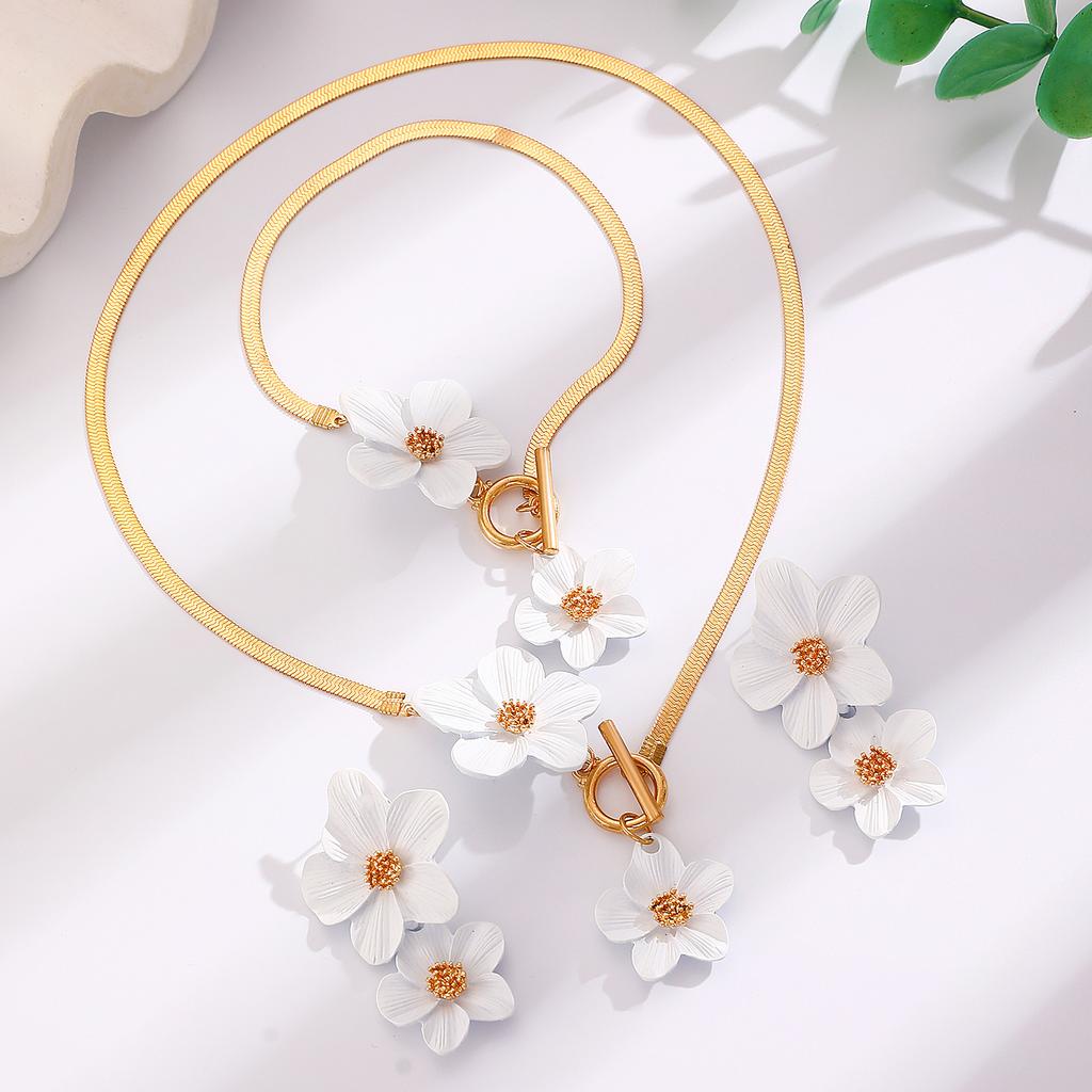 Elegante Witte Bloem Hanger Ketting Oorbellen Enkelbandjes Sieraden Sets voor Vrouwen Oorbellen Bruiloft Sieraden Set Accessoires