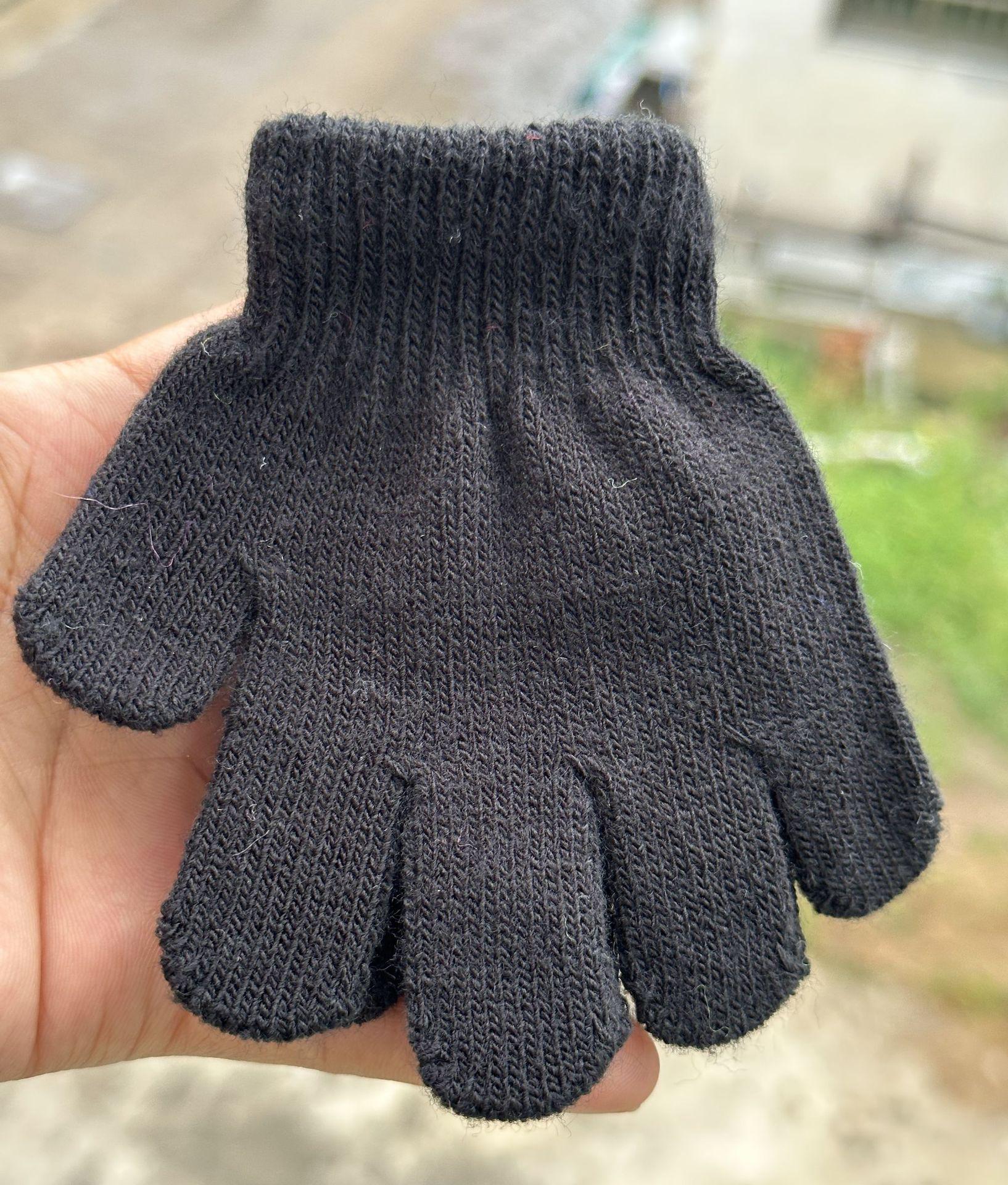 

Kids Magic Knitted Gloves: Simple, Stylish, Solid Color, Warm, with Optional Jacquard Logo. One Size