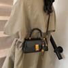 Small bag women's autumn and winter retro new versatile shoulder messenger bag portable work small bag