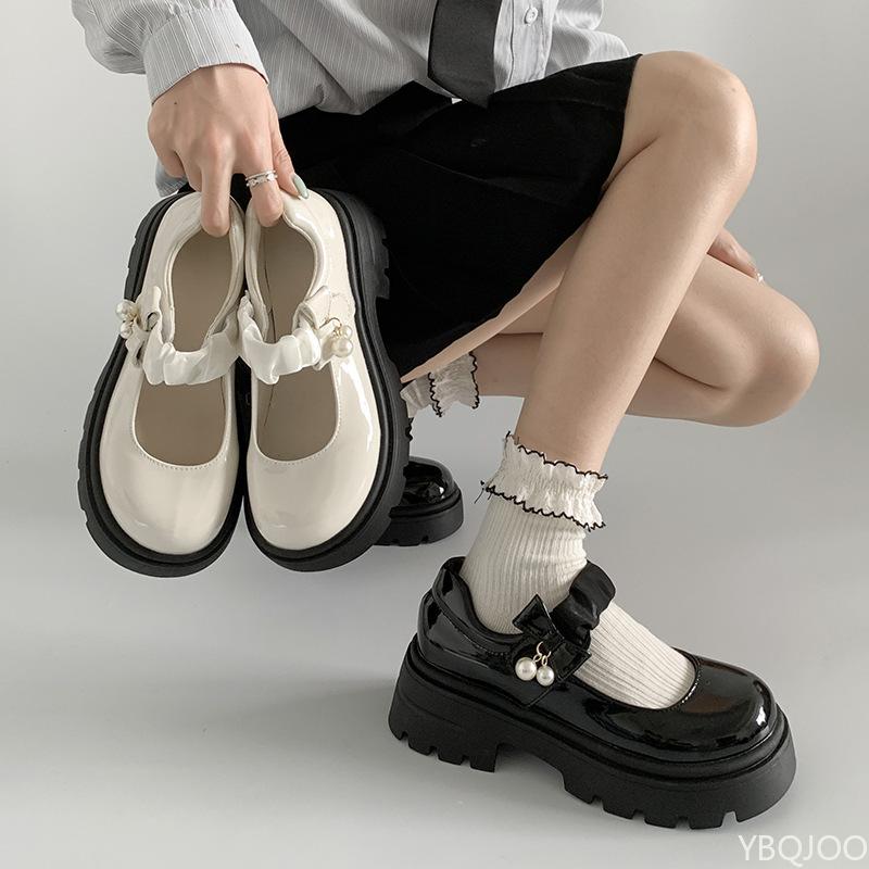 Fashion Black thick sole height increasing small leather shoes women's new round toe shallow mouth simple comfortable single shoe