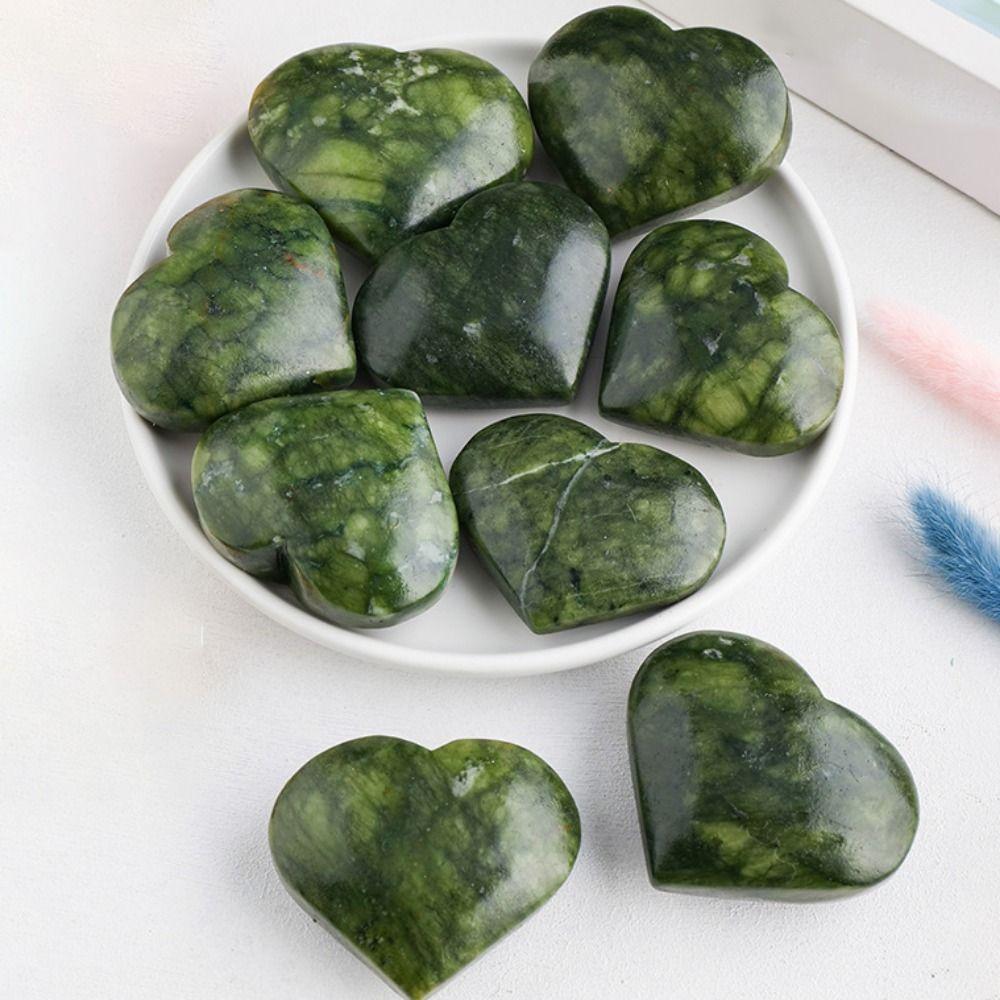 

Carving Nature Xiuyu Jad Decorative Crystal Raw Stone Crystal Heart-shaped Ornaments Table S