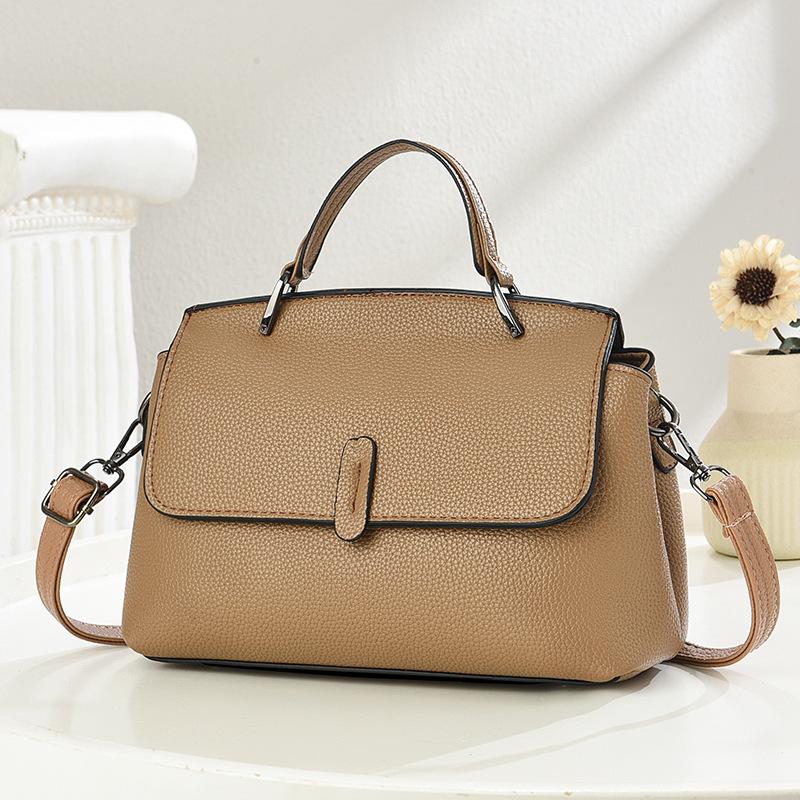 Senior sense of large capacity soft and durable fashion exquisite new light luxury commuting shoulder slanting cross handbag