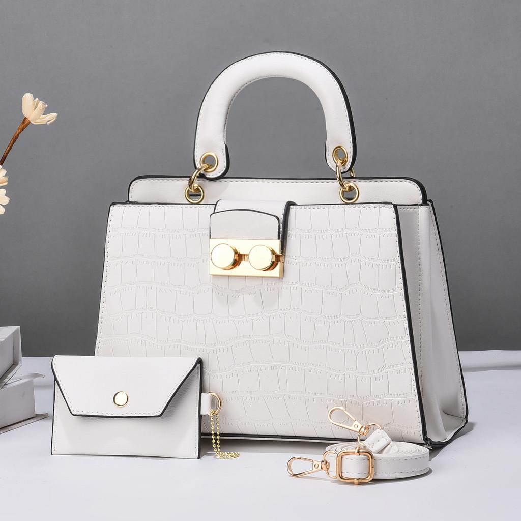 Elegant High Capacity Women's Tote Bag Chic Quilted Design For Everyday Use