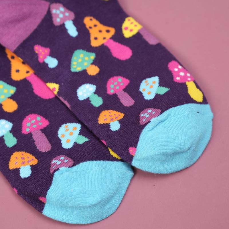 1 Pair Women Colorful Small Mushroom Print Mid-Calf Socks Fashionable Comfortable Suit In All Seasons