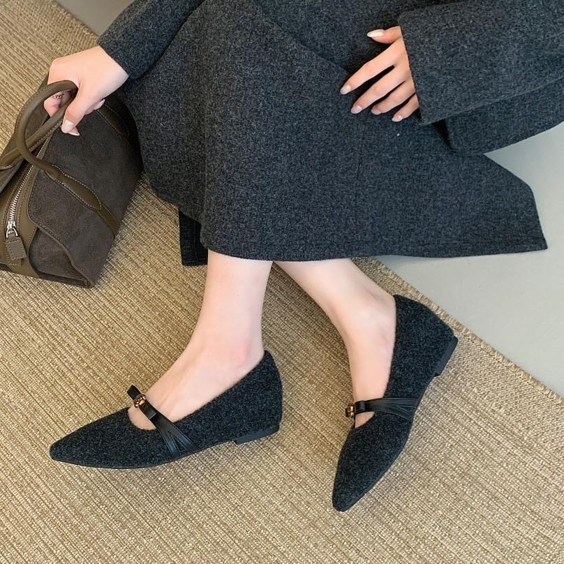 2025 höst nya spetsiga med rosett inre höjd pendling temperament dam enkel skor