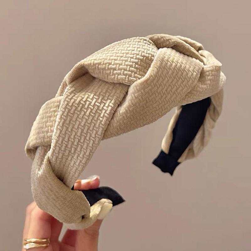 French Retro Braided High-Grade Headband: High Skull Top, Non-Slip, Perfect for Washing Face.