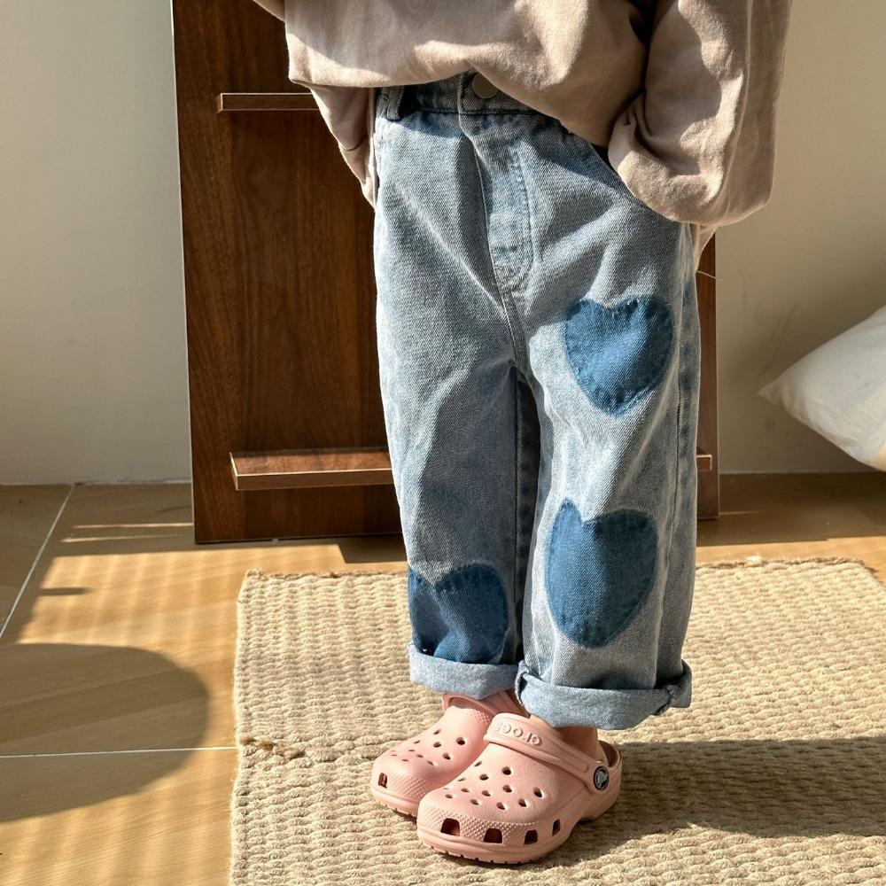 Spring Girl Baby Patch Love Jeans Retro Boy Children Pockets Casual Pants Loose Kid Cotton Trousers Toddler Denim Pants