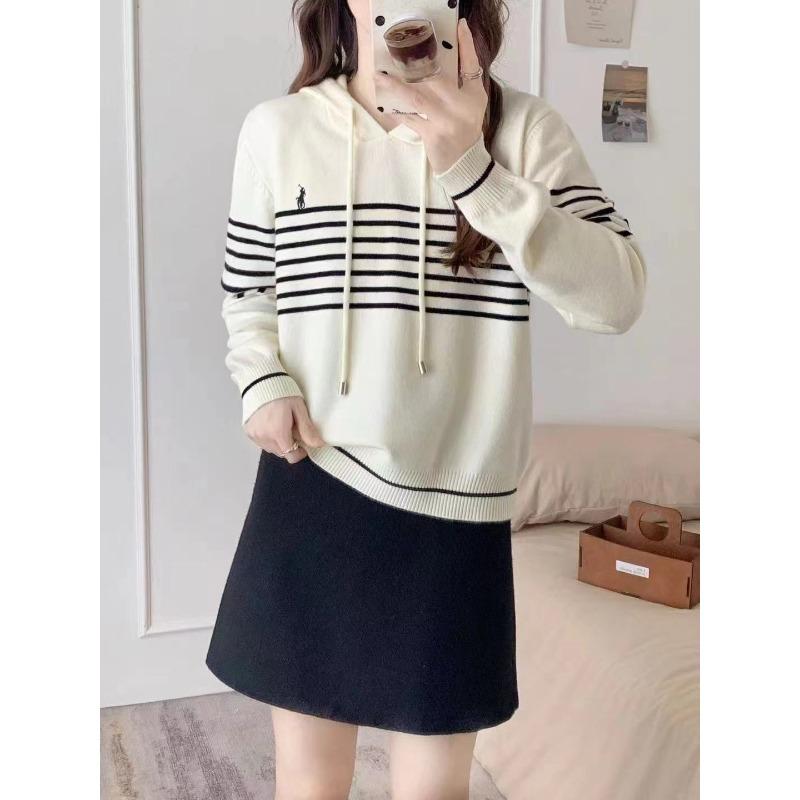 

Autumn and winter new long-sleeved pullover sweater casual versatile age-reducing pony striped loose hooded knitted sweater women One Size