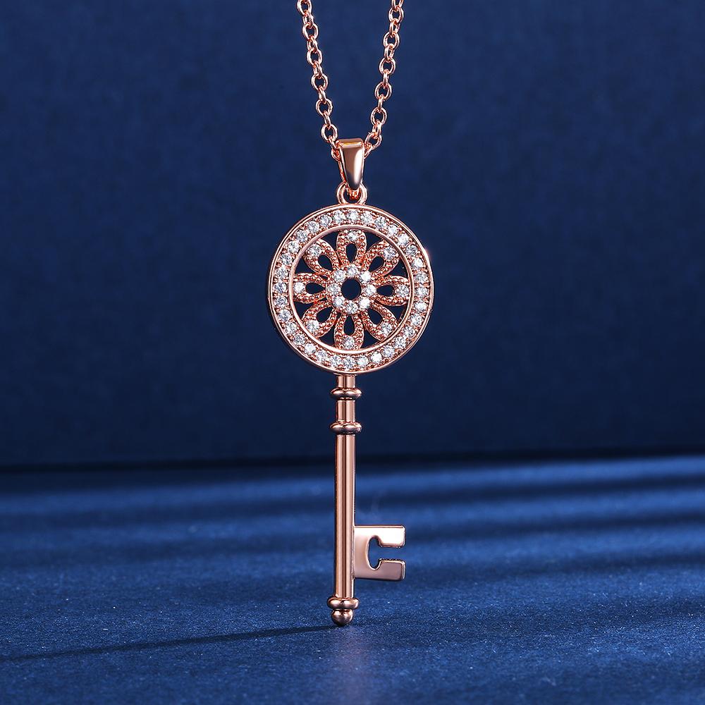 New Silver Color/Rose Gold Color Key Necklace for Women Dazzling Crystal CZ Stone Korean Fashion Versatile Female Jewelry