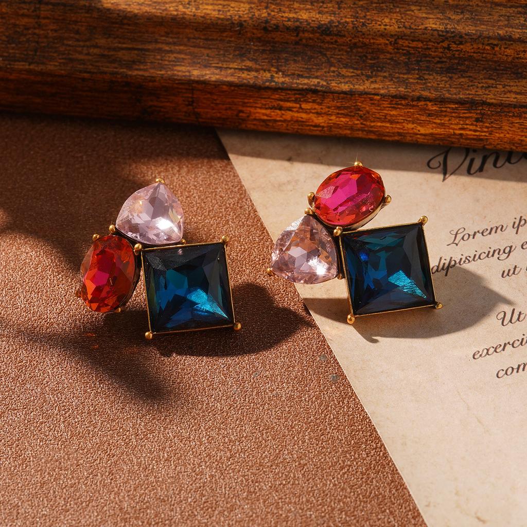 European, American and antique rhombus stud earrings French light luxury oval ring high-end earrings new