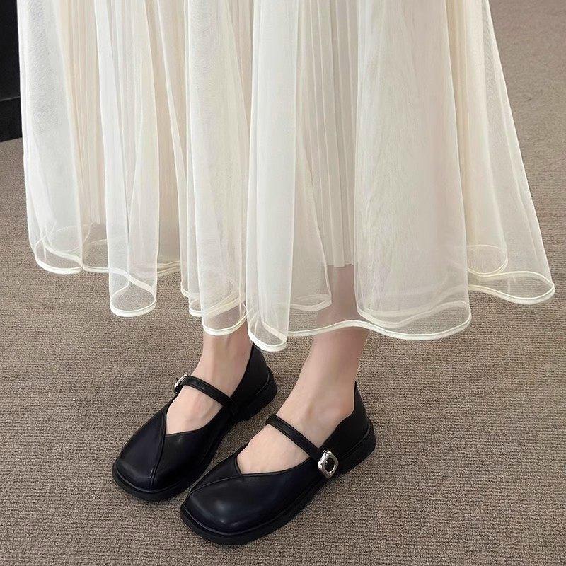 Japanese Mary Jane Single Shoes Women's 2025 Autumn New Fashionable Simple and Versatile Casual Flat Bottom Square Beanie Shoes