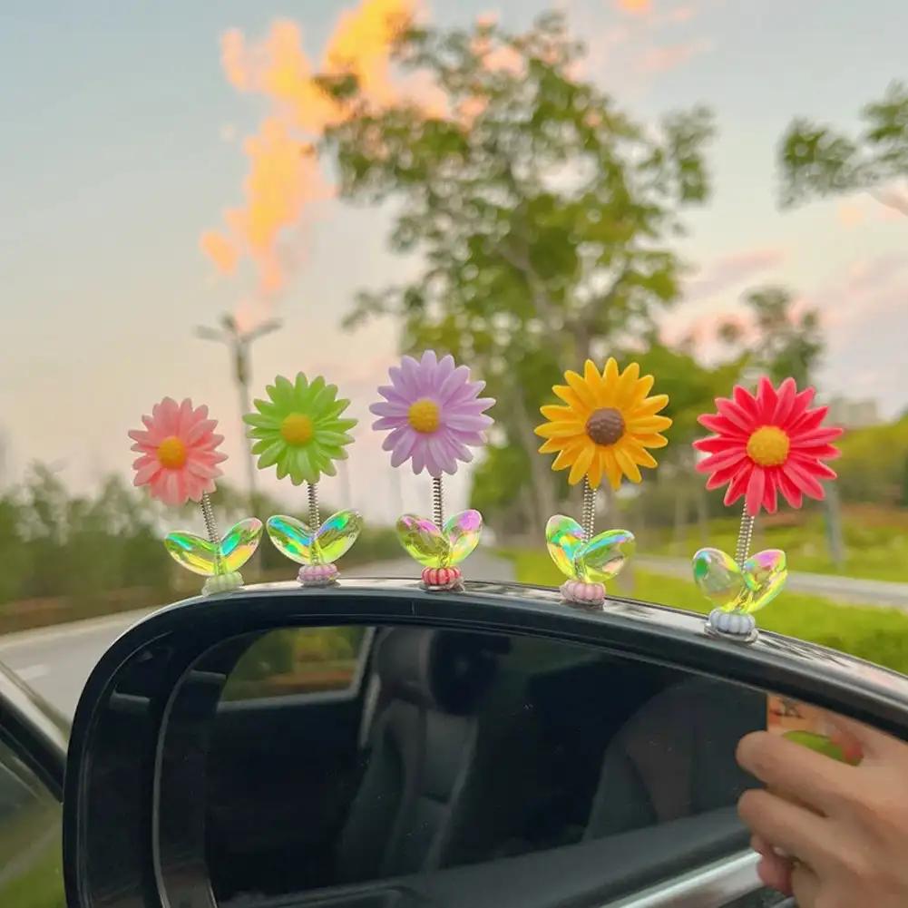 

5Pcs Cartoon Car Interior Shaking Head Sunflowers Ornament Decoration with Spring Shake Head Decor Double-sided Tape