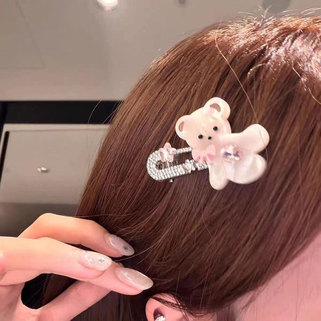 Miu is a daughter! Bright acetic acid bear flash diamond bow hairpin exquisite versatile high-end duck bill clip