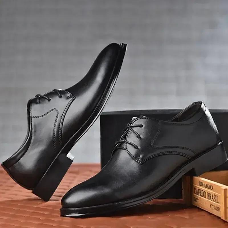 Fashion 2025 Man Formal Black Leather Men Lace Up Oxfords Business Casual Shoes Tailor-made Suits Botines Para Hombres Zapatillas Male