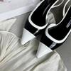 Designer Schwarz Weiß Farbe Niedrige Absatz Sandalen Damen Sexy Spitze Zehen Riemchen Keilabsatz Hohe Absätze Damen Elegante Absätze