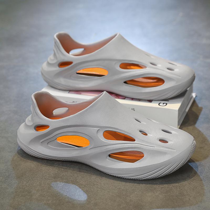 Men's Breathable Tech-Inspired Non-Slip Clog Sandals for Outdoor Sports and Beach Activities