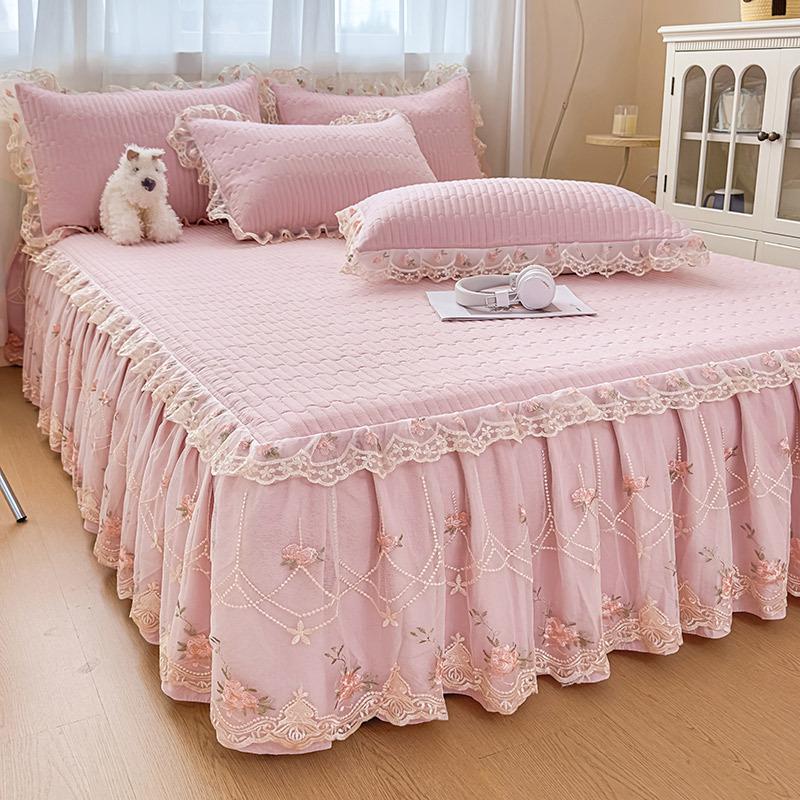 Korean Princess Crinkled Quilted Lace Bed Skirt: Thick Non-slip Mattress Protector