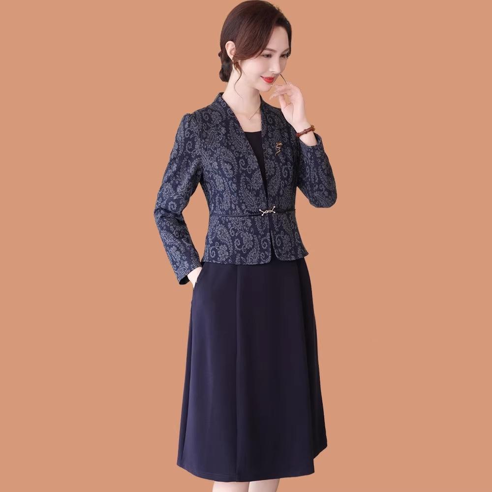 Elegant Spring/Autumn Dress for Mothers - 2026 New Style Long-Sleeve, Fashionable Two-Piece Look for Middle-Aged & Elderly Women