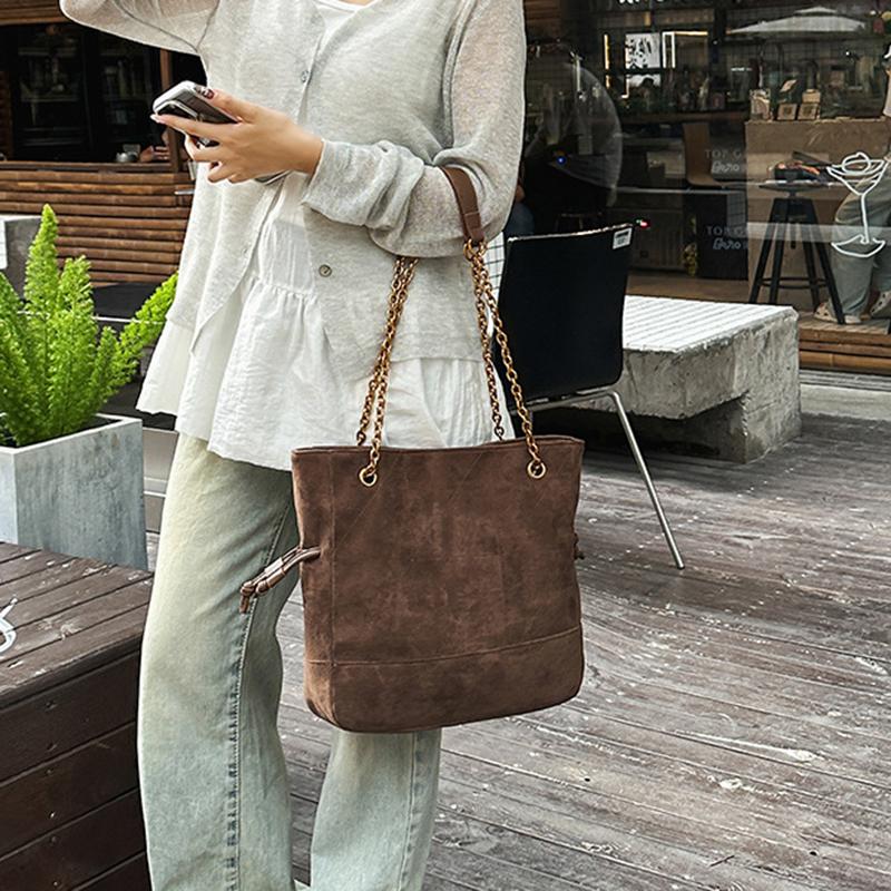 Yogodlns Luxury Large Capacity Faux Suede Tote Bag Winter Designer Shoulder Bag Women's Underarm Bag Handbags and Purses