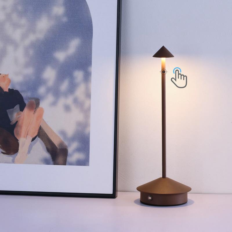 

Rechargeable Decorative Table Lamp Iron+Aluminum Restaurant Bar Outdoor Home Atmosphere Night Light Brown