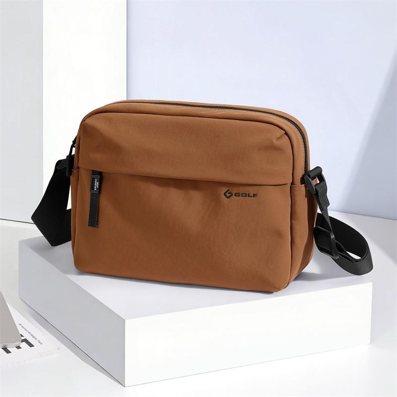 Shoulder bag, casual crossbody bag, men's and women's lightweight outdoor sports cycling commuting iPad bag, travel small square bag
