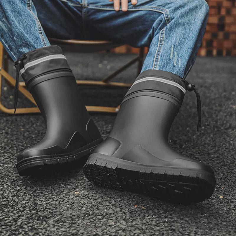 Men's Waterproof Non-Slip Outdoor Korean Fashion Rain Boots for Fishing and Sea Tasks