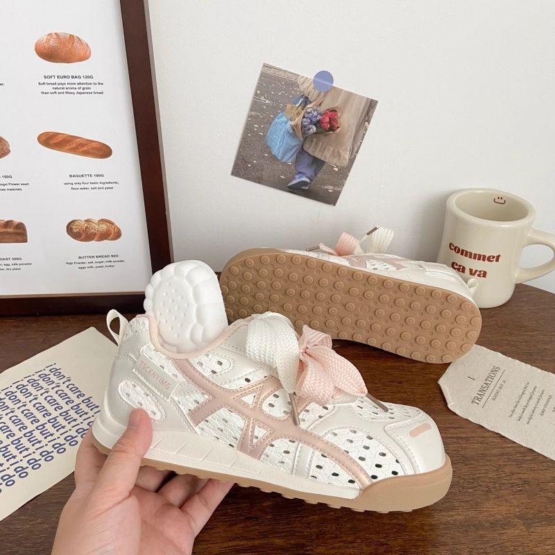 Stylish and simple hollow hole hole breathable casual versatile board shoes 2025 summer new niche ins tide white shoes