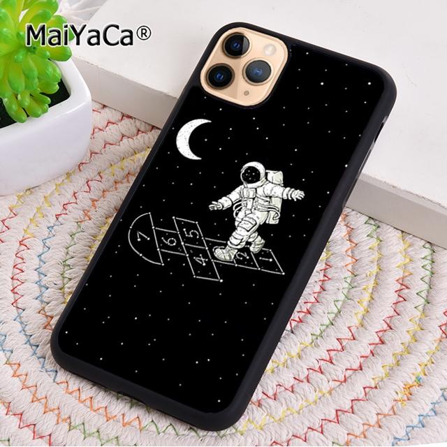 Trippy Art aesthetic Space Moon Phone Case For iPhone 17 Air 16 pro max 15 14 plus 12 13 Shell Cover coque