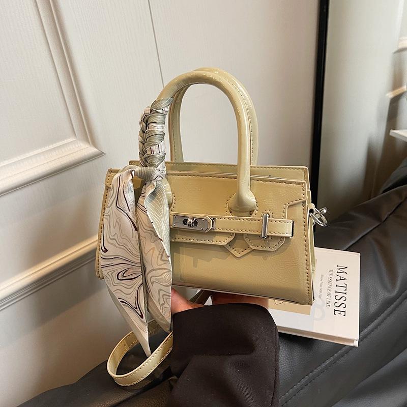 Handbag Women's New Fashion Shoulder Bag Casual Versatile Messenger Bag